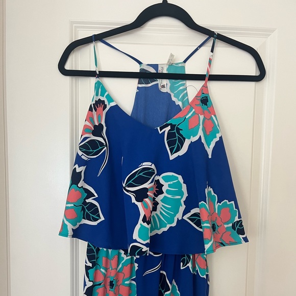 Gorgeous Maxi Dress - Picture 2 of 4